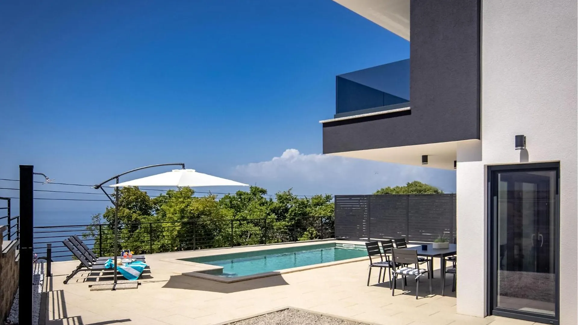 Hébergement de vacances Amazing Home In Kostrena With House Sea View